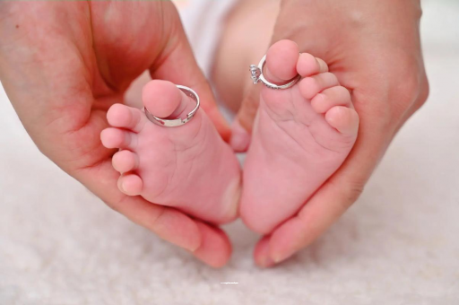 代怀包生男孩医院7个月孕妇肚子疼