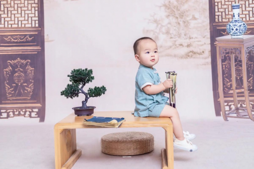 代怀包生男孩医院孕妇分泌物黄绿色